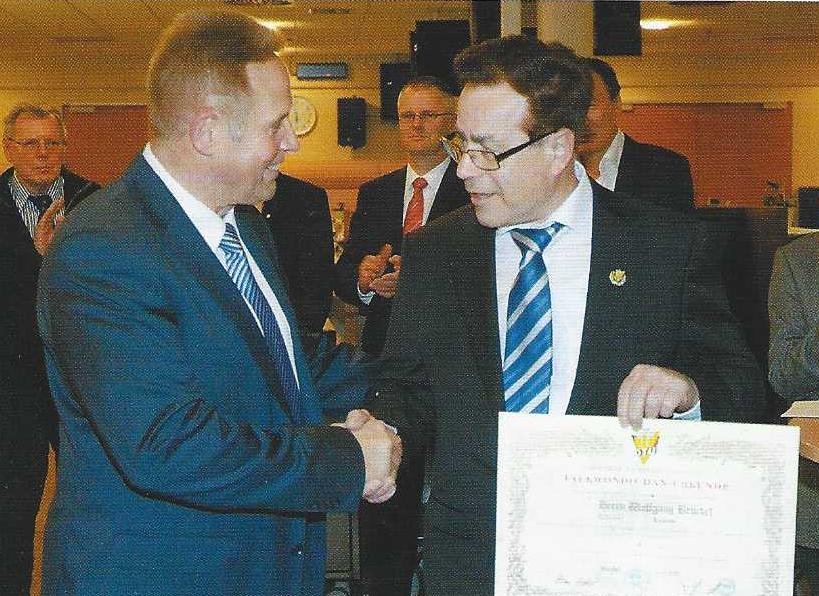 2012_BRÜCKEL Wolfgang Wolfgang Brückel wird der 9. Dan verliehen