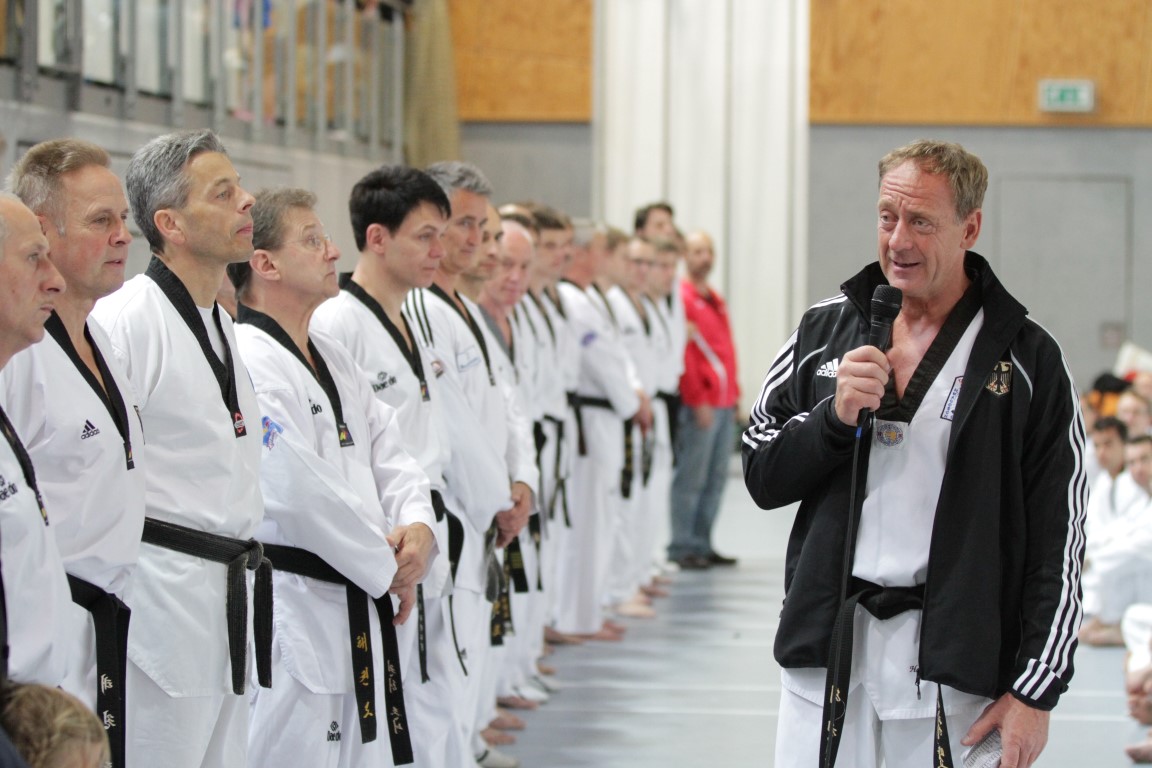 Bundesbreitensportlehrgang 2012 - mit Shuttle-Service zur Wunschturnhalle