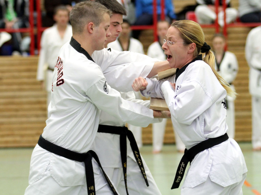 2010_Danprüfung Gauting_1645 Dezember-Danprüfung in Gauting