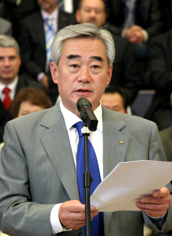 Dr. Chungwon Choue zum neuen WTF-Präsident gewählt