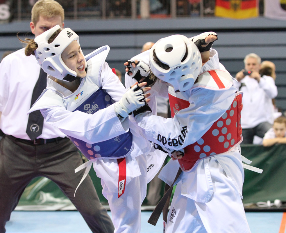 Deutsche Meisterschaft Zweikampf und German Open Poomsae 2014 in Gummersbach
